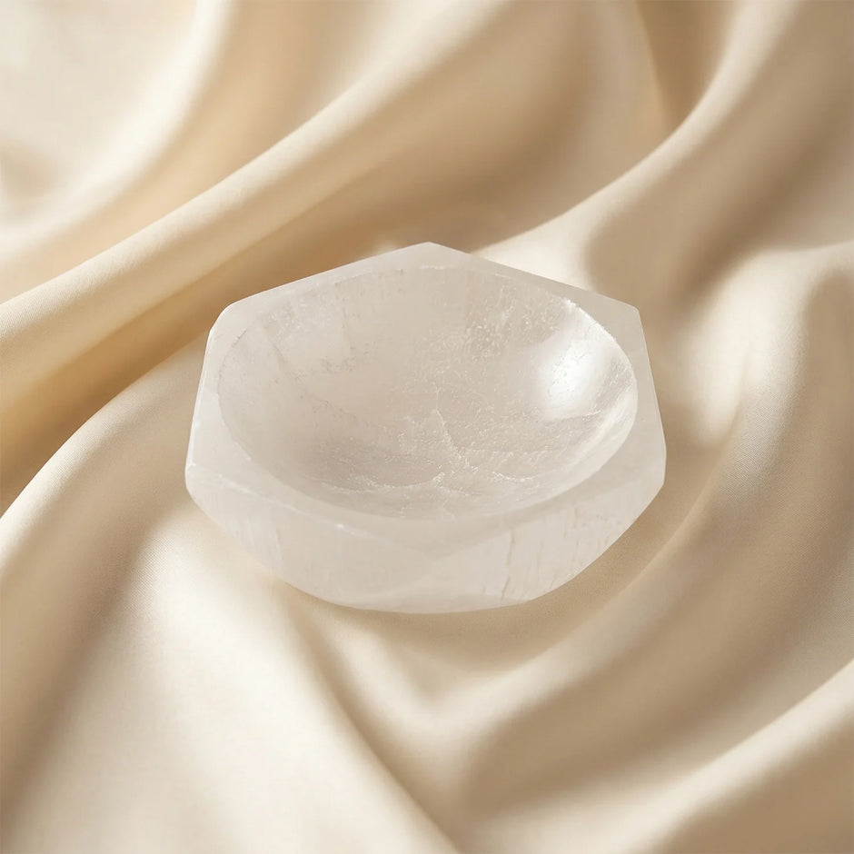 Natural Selenite Bowl – Love & Cleansing